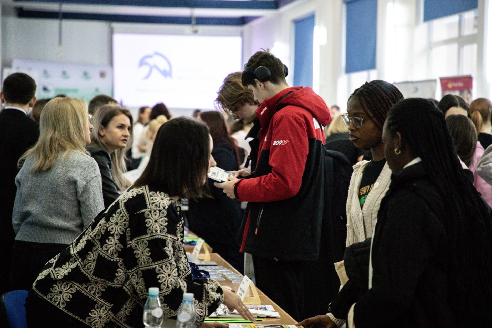 Lubelska Akademia WSEI – Współpraca międzynarodowa – Prezentacja możliwości udziału w projektach międzynarodowych podczas Dni Kariery Lubelskiej Akademii WSEI