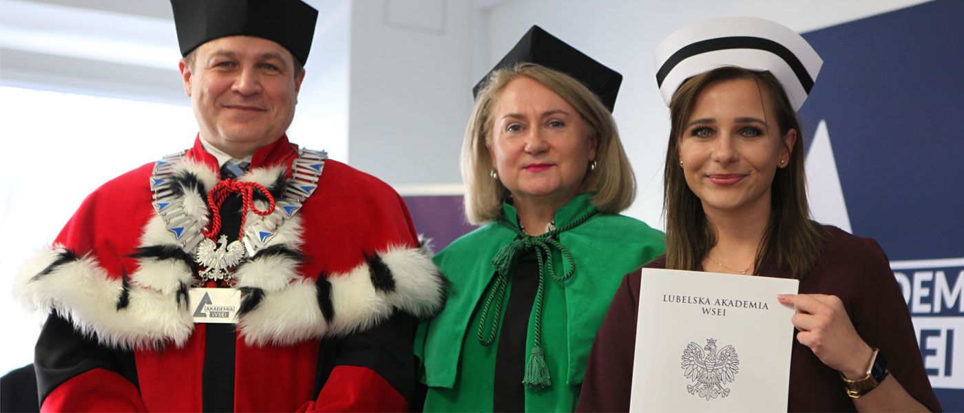 Lubelska_Akademia_WSEI_rozdanie-dyplomów-pielęgniarstwa-w-Filii