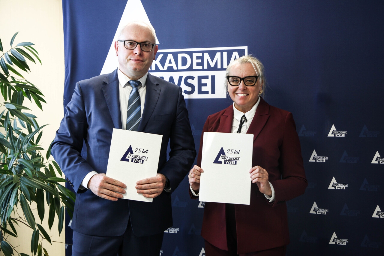 Lubelska-Akademia-WSEI-Podpisaie-umowy-z-Lubartowem-3